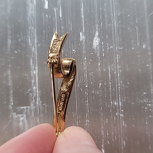 *Sold* Vintage Coro and Avon Signed Pins/Brooches - Picture 4 of 6